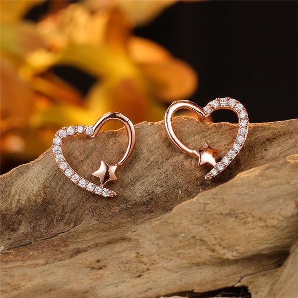 luxury female crystal zircon stone earrings vintage rose gold color wedding small double heart stud for women, Golden;silver
luxury female crystal zircon stone earrings vintage rose gold color wedding small double heart stud for women, Golden;silver