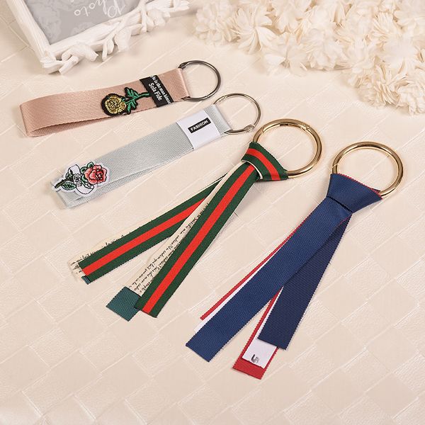 isiya autumn and winter korean women's bag, smiling face ribbon, creative key chain, fashion clothes, decorative pendant, Silver
isiya autumn and winter korean women's bag, smiling face ribbon, creative key chain, fashion clothes, decorative pendant, Silver