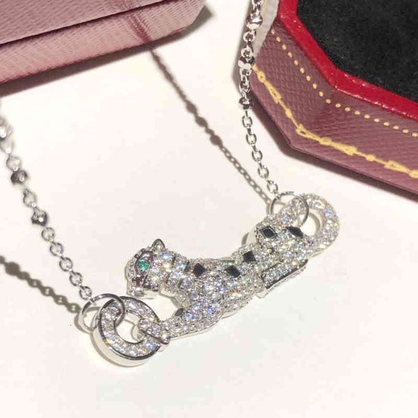 necklace high plate net red ins leopard sense light luxury wind diamond plated pendant clavicle chain, Silver 
necklace high plate net red ins leopard sense light luxury wind diamond plated pendant clavicle chain, Silver