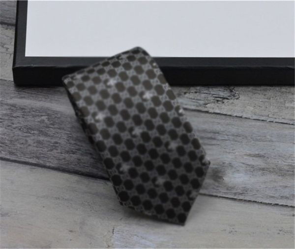 silk men's tie 7.5cm narrow version tie men's leisure business brand tie narrow version original packaging box, Blue;purple
silk men's tie 7.5cm narrow version tie men's leisure business brand tie narrow version original packaging box, Blue;purple
