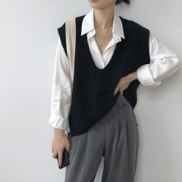 women's vests 2021 autumn knitted vest women v-neck korean casual loose fashion sleeveless sweater, Black;white
women's vests 2021 autumn knitted vest women v-neck korean casual loose fashion sleeveless sweater, Black;white