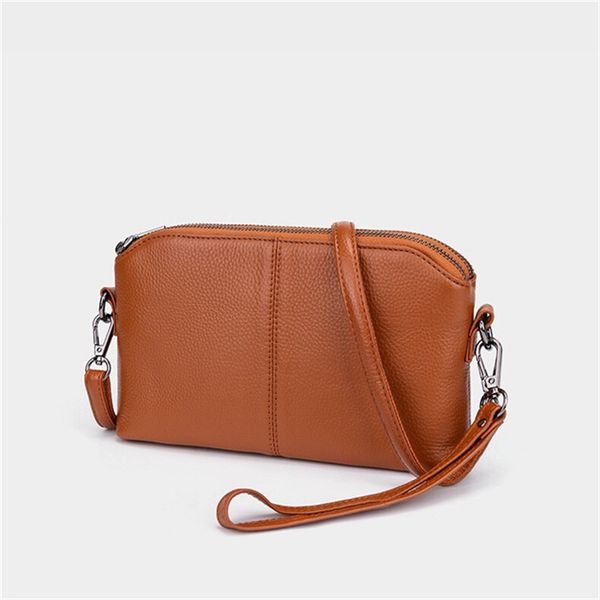 design leather handbag women's 2021 new high capacity korean shoulder messenger bag soft leather lady shell bag q51j
design leather handbag women's 2021 new high capacity korean shoulder messenger bag soft leather lady shell bag q51j