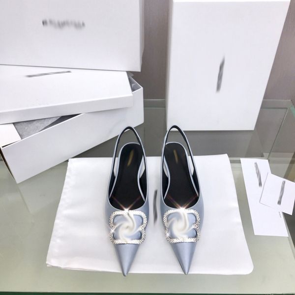 2021 good quality fashion women luxurys designers shoes designer sandals womens luxury high heels sandal dress shoess with box size 35-41 -h, Black
2021 good quality fashion women luxurys designers shoes designer sandals womens luxury high heels sandal dress shoess with box size 35-41 -h, Black