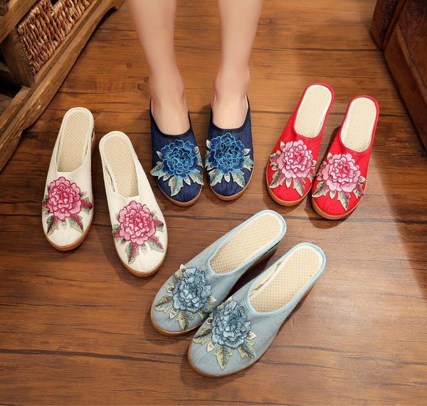 luxury slippers three dimensional flower 7cm high-heeled national style oxford embroidered slippers, Black
luxury slippers three dimensional flower 7cm high-heeled national style oxford embroidered slippers, Black