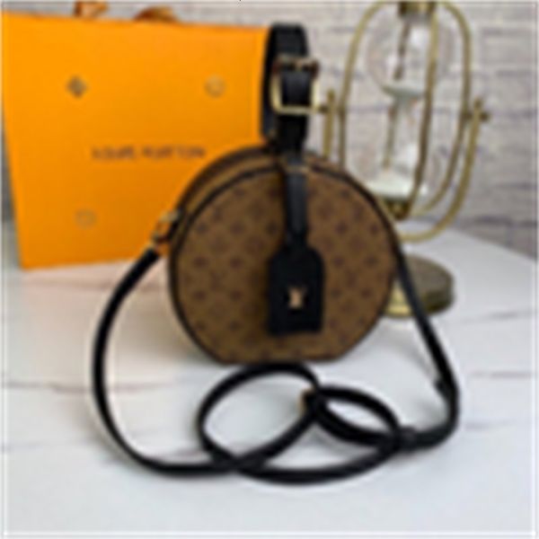 cross brand designer luxury bags r60c m43510 semi-original old totes flower handbag women handbags body iconic bags handles shoulder bag clu, Red;black
cross brand designer luxury bags r60c m43510 semi-original old totes flower handbag women handbags body iconic bags handles shoulder bag clu, Red;black