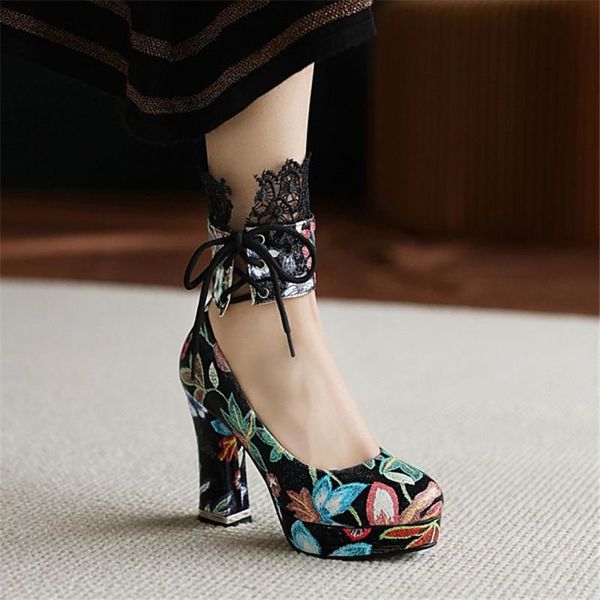 2021 spring ethnic embroidered gladiator shoes women cross tied chunky block high heels pumps lady lace plus size 34-43 dress, Black
2021 spring ethnic embroidered gladiator shoes women cross tied chunky block high heels pumps lady lace plus size 34-43 dress, Black
