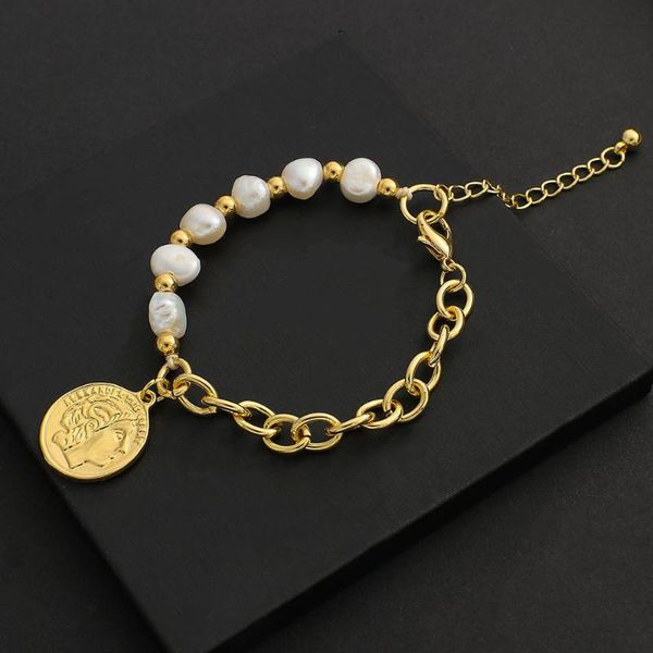 charm bracelets allyes elegant pearl beads girls portrait pendant for women link chain bracelet bangle pulsera retro jewelry gifts, Golden;silver
charm bracelets allyes elegant pearl beads girls portrait pendant for women link chain bracelet bangle pulsera retro jewelry gifts, Golden;silver
