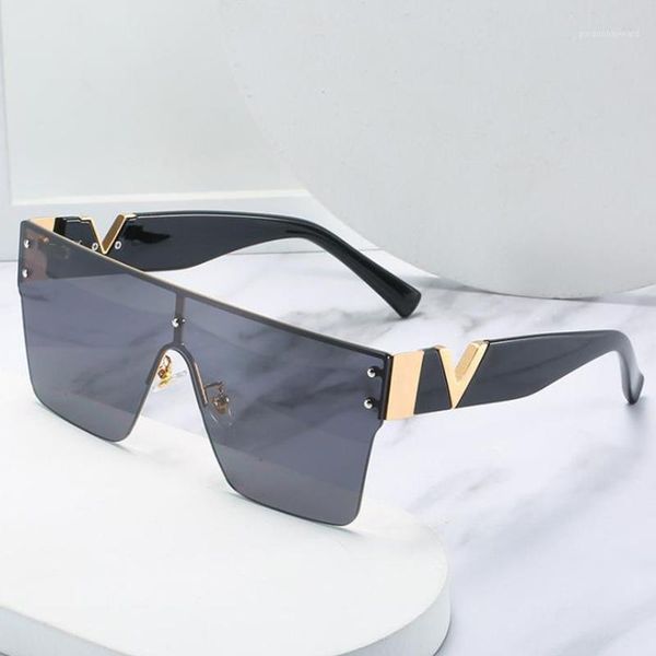 brand rimless glasses men oversized square sunglasses women 2021 luxury big frame one piece lens sun gradient driving, White;black
brand rimless glasses men oversized square sunglasses women 2021 luxury big frame one piece lens sun gradient driving, White;black