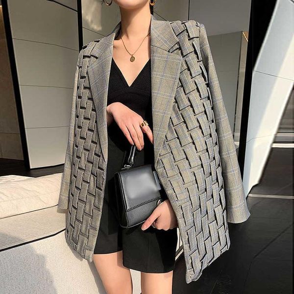 women's suits & blazers autumn winter casual plaid blazer for women notched long sleeve elegant korean ruched loose female fashion 2021, White;black
women's suits & blazers autumn winter casual plaid blazer for women notched long sleeve elegant korean ruched loose female fashion 2021, White;black