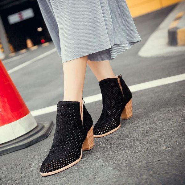 boots 2021 retro women high heel shoes hollow thick summer bota feminina mujer roman zipper ladies ankle size 32-43, Black
boots 2021 retro women high heel shoes hollow thick summer bota feminina mujer roman zipper ladies ankle size 32-43, Black