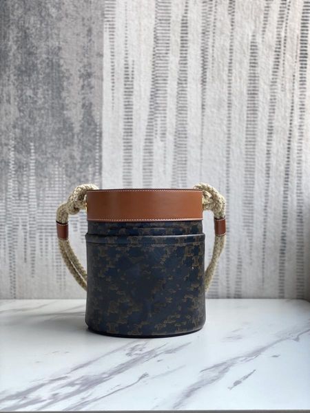 with box casual cylinder handbags for women 2021 barrel-shaped shoulder messenger bag fashion hemp rope strap bucket bags
with box casual cylinder handbags for women 2021 barrel-shaped shoulder messenger bag fashion hemp rope strap bucket bags