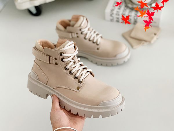 2022 winter women dress boots high heels design leather boot knitted sock-like flats biker luxury designer shoes tall ankle booties with log, Black
2022 winter women dress boots high heels design leather boot knitted sock-like flats biker luxury designer shoes tall ankle booties with log, Black