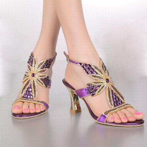 fashion crystal thick high heels sandals luxury rhinestone gladiator women open toe buckle big size 34-44 summer shoes, Black
fashion crystal thick high heels sandals luxury rhinestone gladiator women open toe buckle big size 34-44 summer shoes, Black