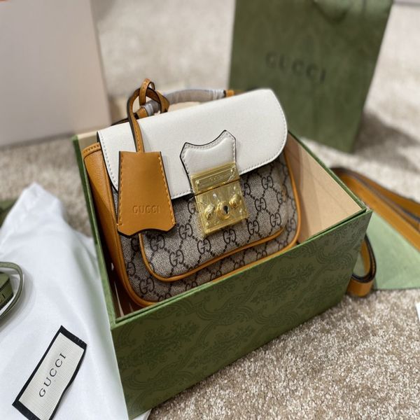 red foreign style versatile one shoulder slanting small square bag printing summer orange hand-held women's luxuryss designerss yw
red foreign style versatile one shoulder slanting small square bag printing summer orange hand-held women's luxuryss designerss yw
