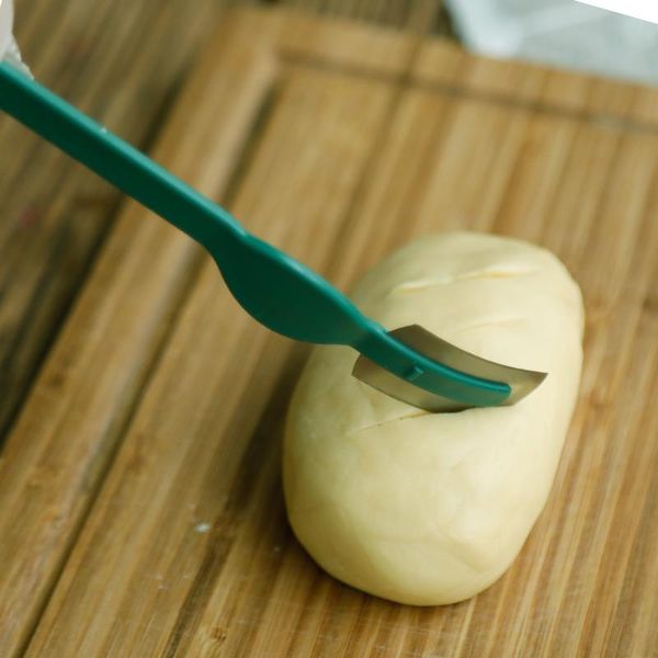 banneton carbon steel abs bread lame dough baguette french cooking bagel curved knife cutter with cover for chefs bakers baking & pastry too
banneton carbon steel abs bread lame dough baguette french cooking bagel curved knife cutter with cover for chefs bakers baking & pastry too