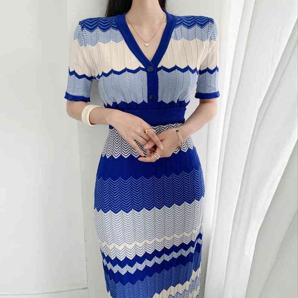 set of two short-fall-sleeved summer pieces colour-v-cleavage combining striped wavy with upper v+ cleavage long mesh suit joint skirt 5tsh, Black
set of two short-fall-sleeved summer pieces colour-v-cleavage combining striped wavy with upper v+ cleavage long mesh suit joint skirt 5tsh, Black