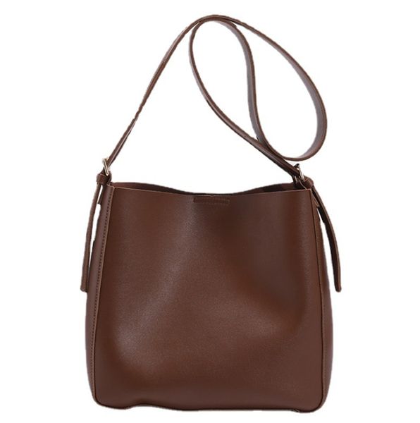 wide shoulder strap women's bag 2021 autumn winter new large capacity tote handbags retro crossbody mother bags handbag purse
wide shoulder strap women's bag 2021 autumn winter new large capacity tote handbags retro crossbody mother bags handbag purse