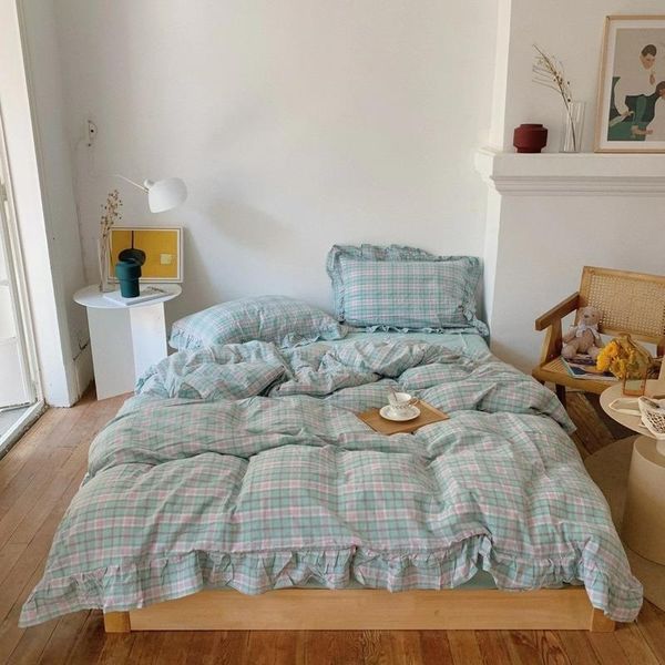 bedding sets 4-piece fitted sheet king size set  cotton duvet cover 
bedding sets 4-piece fitted sheet king size set  cotton duvet cover