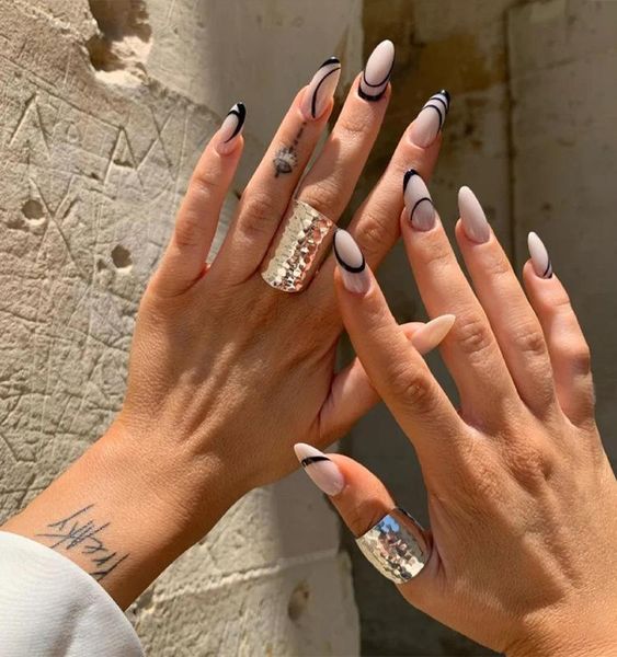 false nails 24pcs press on black lines nail patch glue type removable long paragraph fashion manicure save time tn, Red;gold
false nails 24pcs press on black lines nail patch glue type removable long paragraph fashion manicure save time tn, Red;gold