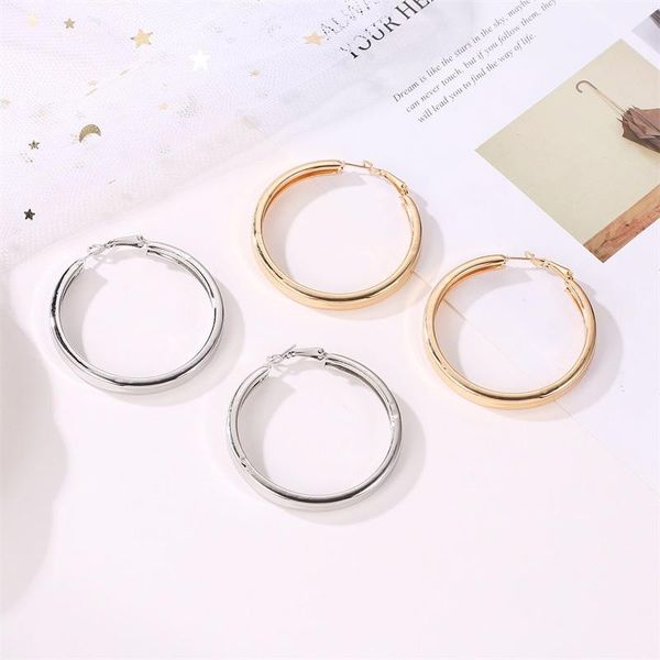 hoop & huggie fashion big earrings for women gold silver colour wide exaggerated hollow punk cool ear rings 2021 trend jewelry on, Golden;silver
hoop & huggie fashion big earrings for women gold silver colour wide exaggerated hollow punk cool ear rings 2021 trend jewelry on, Golden;silver
