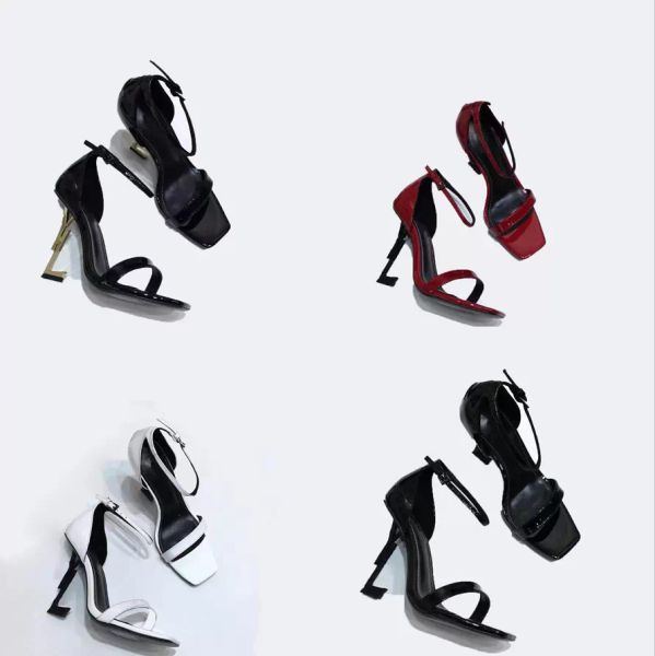2022 women's fashion shoes designers shoes. sandals . high heels. casual shoe. boots. exquisite leather and letters. made of imported c, Black
2022 women's fashion shoes designers shoes. sandals . high heels. casual shoe. boots. exquisite leather and letters. made of imported c, Black
