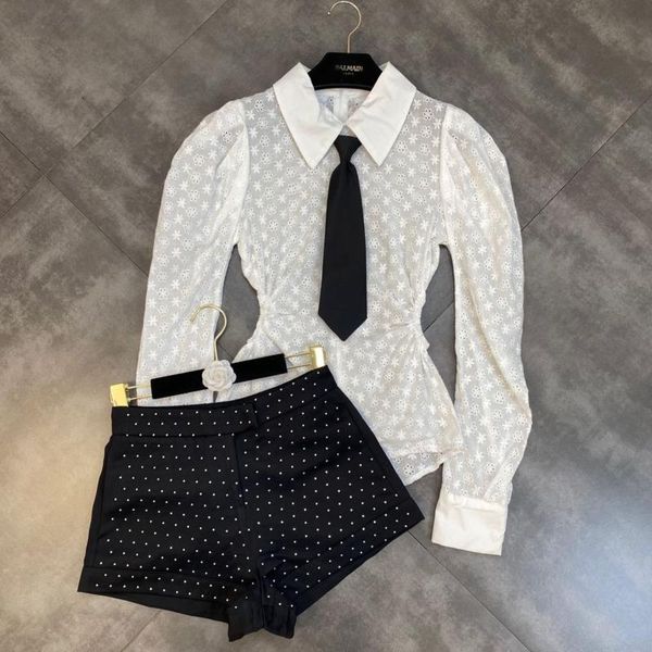 women's tracksuits prepomp 2021 fall long sleeve turn down collar embroidery holllow out waist bodysuits diamonds shorts two piece set, Gray
women's tracksuits prepomp 2021 fall long sleeve turn down collar embroidery holllow out waist bodysuits diamonds shorts two piece set, Gray