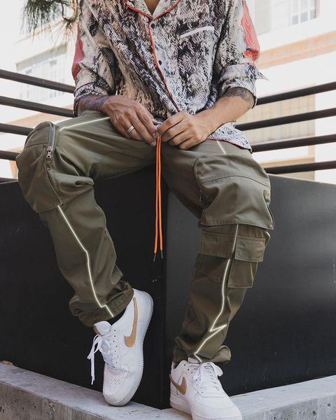 men's pants 2021 spring and autumn fashion casual harajuku reflective loose large size solid color multi-pocket overalls, Black
men's pants 2021 spring and autumn fashion casual harajuku reflective loose large size solid color multi-pocket overalls, Black