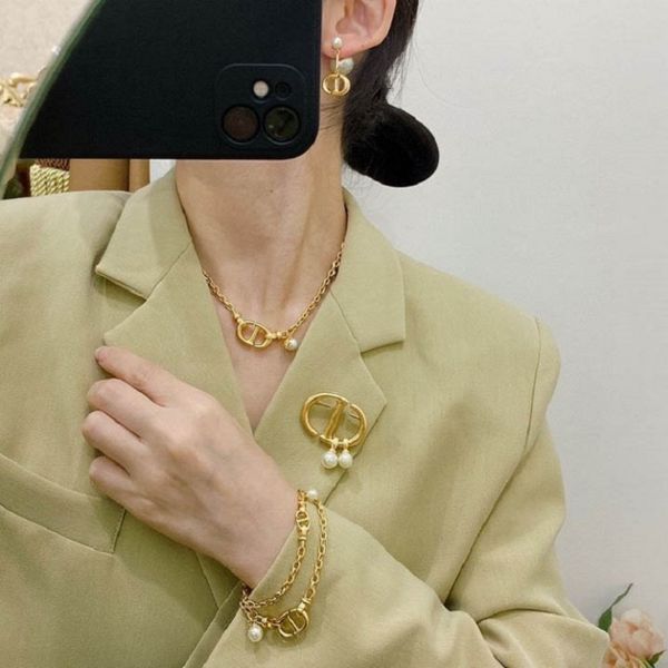 special offer 70% off luxury jewelry home dijia 2021 temperament pearl necklace bracelet star tassel 925 silver pin earrings
special offer 70% off luxury jewelry home dijia 2021 temperament pearl necklace bracelet star tassel 925 silver pin earrings