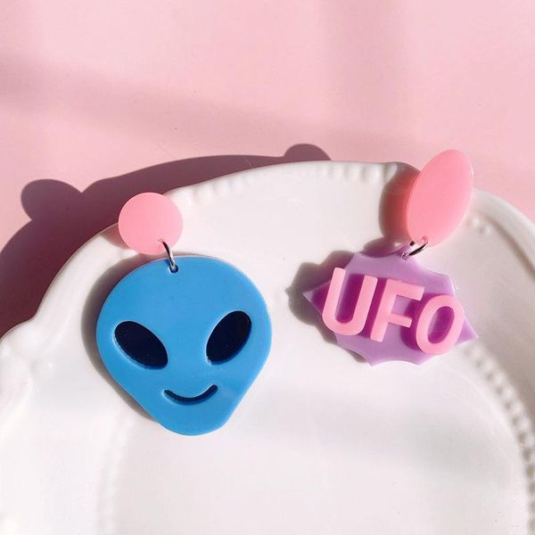 creative asymmetric universe alien acrylic earrings for women funny ufo studs party jewelry 2021 stud, Golden;silver
creative asymmetric universe alien acrylic earrings for women funny ufo studs party jewelry 2021 stud, Golden;silver