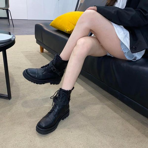 boots autumn winter fashion punk platform snow women 2021 sewing patchwork shoes female lace-up ankle ymb303, Black
boots autumn winter fashion punk platform snow women 2021 sewing patchwork shoes female lace-up ankle ymb303, Black