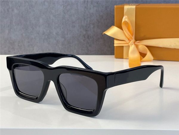 z1556 men's and women's square thick plate frame lens avant-garde design outdoor uv400 protection sunglass eyewear, White;black
z1556 men's and women's square thick plate frame lens avant-garde design outdoor uv400 protection sunglass eyewear, White;black