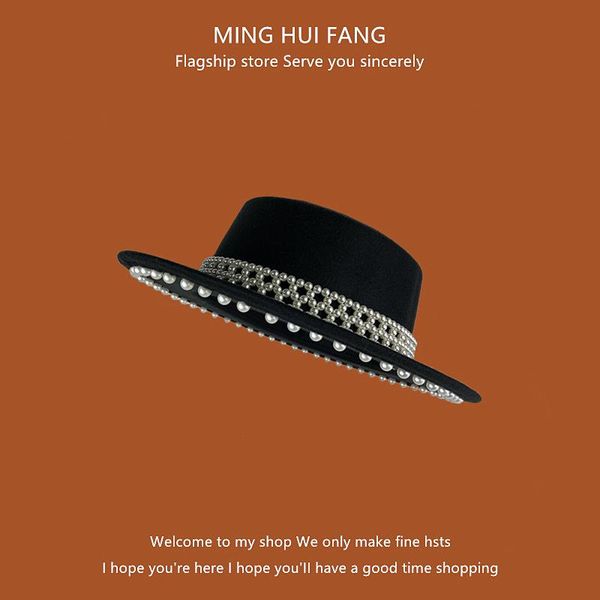 stingy brim hats lady hat french retro hepburn fake pearl black woolen flat spring fall noble elegant woman british jazz high quality, Blue;gray
stingy brim hats lady hat french retro hepburn fake pearl black woolen flat spring fall noble elegant woman british jazz high quality, Blue;gray