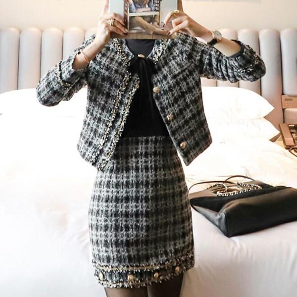 women's tracksuits autumn winter tweed wool 2 piece set women bowknot plaid skirt female fringed trim short jacket coat + bodycon suit, Gray
women's tracksuits autumn winter tweed wool 2 piece set women bowknot plaid skirt female fringed trim short jacket coat + bodycon suit, Gray