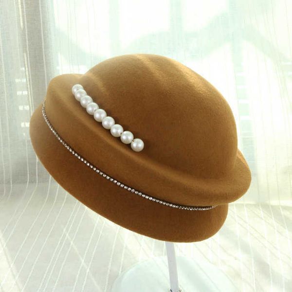woolen women's beret banquet hat autumn and winter pearl diamond chain decoration temperament tourism street shooting, Blue;gray
woolen women's beret banquet hat autumn and winter pearl diamond chain decoration temperament tourism street shooting, Blue;gray