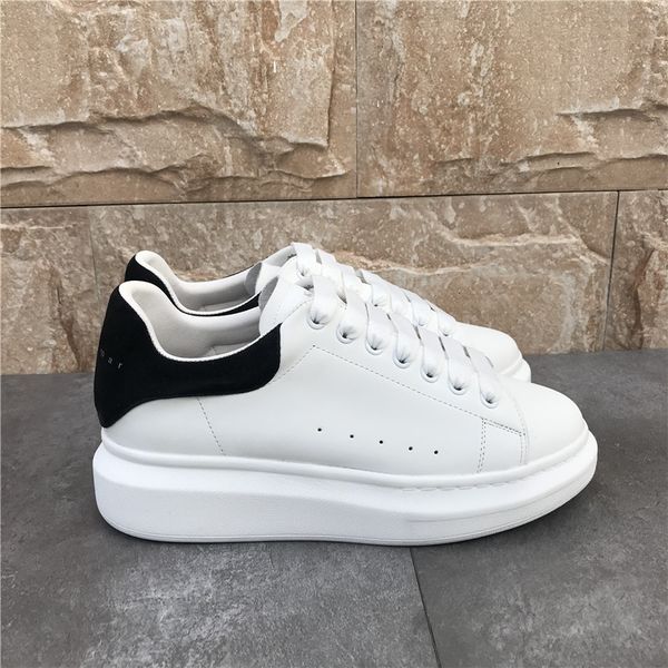 women new sports shoes with thick soles and natural cowhide at european station can add sports luxury, Black
women new sports shoes with thick soles and natural cowhide at european station can add sports luxury, Black