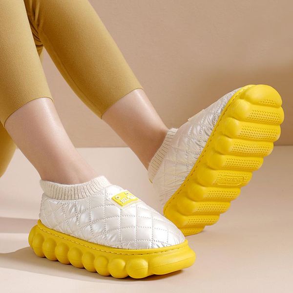 slippers winter waterdichte zachte dikke zool antislip vrouwelijke schoenen indoor pluche warm naaien slip-on paar slipper, Black
slippers winter waterdichte zachte dikke zool antislip vrouwelijke schoenen indoor pluche warm naaien slip-on paar slipper, Black