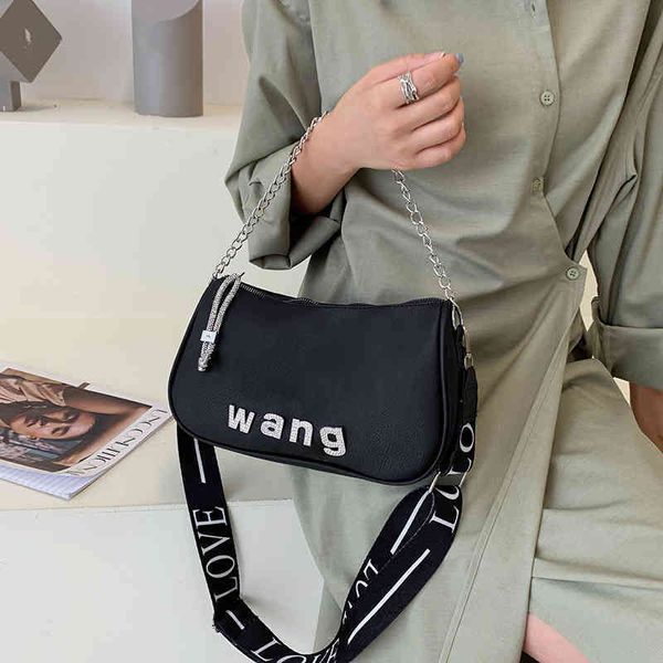 texture small female fashion soft leather armpit summer simple leisure single shoulder messenger
texture small female fashion soft leather armpit summer simple leisure single shoulder messenger