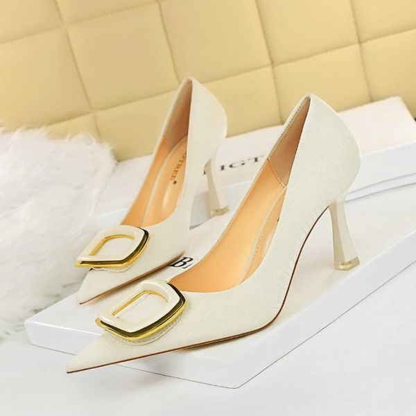 dress shoes 2021 autumn fashion women metal apricot pumps pointed toe eden heels white leather party prom large size 43, Black
dress shoes 2021 autumn fashion women metal apricot pumps pointed toe eden heels white leather party prom large size 43, Black