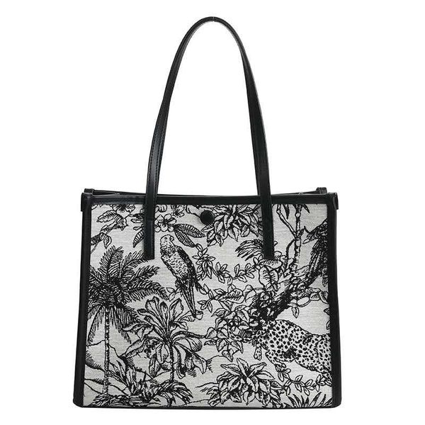 shoulder bags canvas handheld tote bag 2021 fashion printed plant and animal pattern
shoulder bags canvas handheld tote bag 2021 fashion printed plant and animal pattern