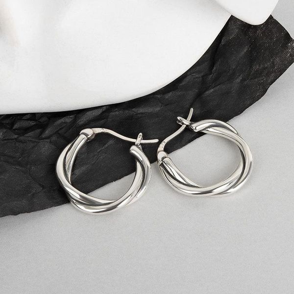hoop & huggie 925 sterling silver hypoallergenic earring for women fashion s925 circle jewelry brincos twist ear hoops girls gifts, Golden;silver
hoop & huggie 925 sterling silver hypoallergenic earring for women fashion s925 circle jewelry brincos twist ear hoops girls gifts, Golden;silver