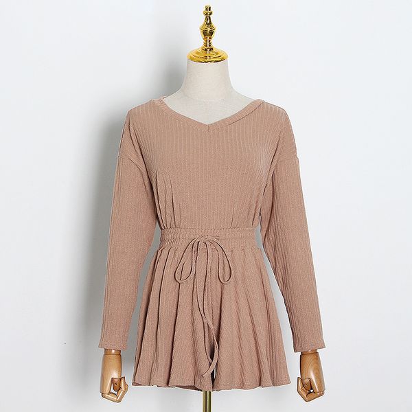 suits knitted two women sweaters and neck full pullover + high waist shorts 2 piece set suit, White;black
suits knitted two women sweaters and neck full pullover + high waist shorts 2 piece set suit, White;black