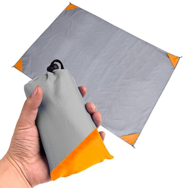 outdoor pads 2x2.1m beach blanket waterproof pocket beachs blankets portable mat folding camping picnic
outdoor pads 2x2.1m beach blanket waterproof pocket beachs blankets portable mat folding camping picnic