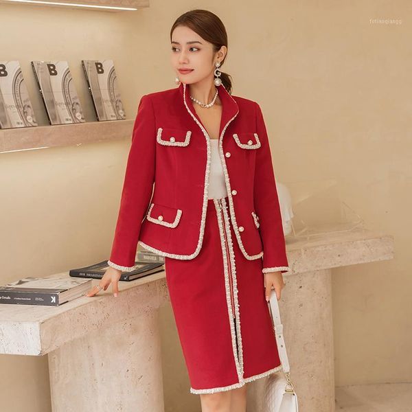 fashion women red coats elegant stand neck pearls office lady slim coat jacket 91122 women's jackets, Black;brown
fashion women red coats elegant stand neck pearls office lady slim coat jacket 91122 women's jackets, Black;brown