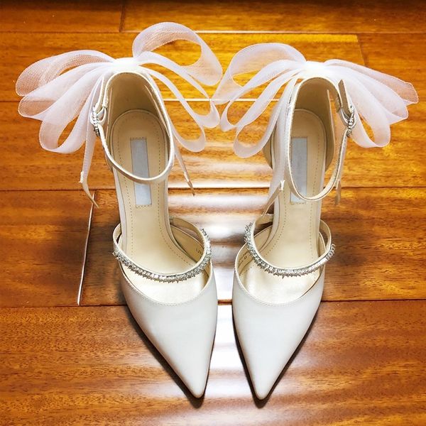 sandals 2021 spring hollow banquet crystal word buckle strap stiletto wedding shoes rhinestone bow all-match sandals women, Black
sandals 2021 spring hollow banquet crystal word buckle strap stiletto wedding shoes rhinestone bow all-match sandals women, Black