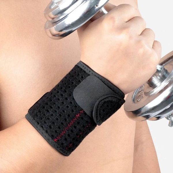 1pcs sports compression wrist support with spring for volleyball tennis basketball weightlifting fitness men and women, Black;red
1pcs sports compression wrist support with spring for volleyball tennis basketball weightlifting fitness men and women, Black;red