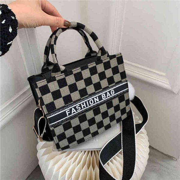 80% off shop clearance plaid wool tweed high capacity tote bag women's new fashion commuter bag this year wide shoulder strap single sh
80% off shop clearance plaid wool tweed high capacity tote bag women's new fashion commuter bag this year wide shoulder strap single sh