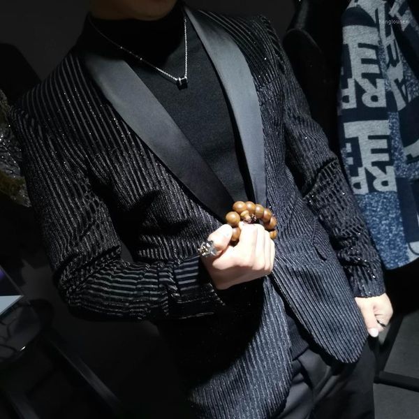 men's suits & blazers korean style gold velvet stripe blazer man stage costumes for singer stylish men hombre terno masculino black, White;black
men's suits & blazers korean style gold velvet stripe blazer man stage costumes for singer stylish men hombre terno masculino black, White;black