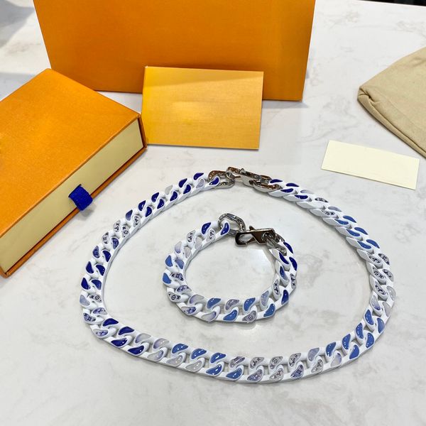2021 fashion gold letter love bague for lady chains 316l titanium steel engraved baked enamel colourful blue sky and white clouds necklace b, Silver
2021 fashion gold letter love bague for lady chains 316l titanium steel engraved baked enamel colourful blue sky and white clouds necklace b, Silver