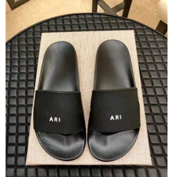 2021 neue echtem mnner frauen weiche marke rutsche sandalen floral druck leder gummi flip-flops hausschuhe mhg001, Black
2021 neue echtem mnner frauen weiche marke rutsche sandalen floral druck leder gummi flip-flops hausschuhe mhg001, Black
