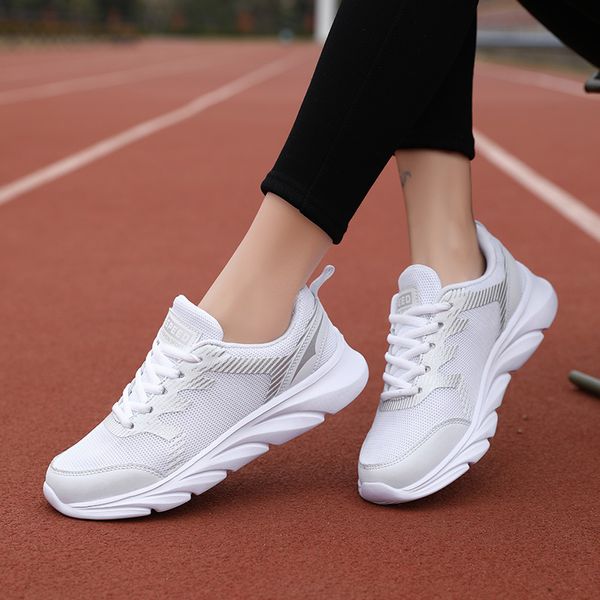 wholesale 2021 tennis mens womens sport running shoes super light breathable runners black white pink outdoor sneakers eur 35-41 wy04-8681
wholesale 2021 tennis mens womens sport running shoes super light breathable runners black white pink outdoor sneakers eur 35-41 wy04-8681